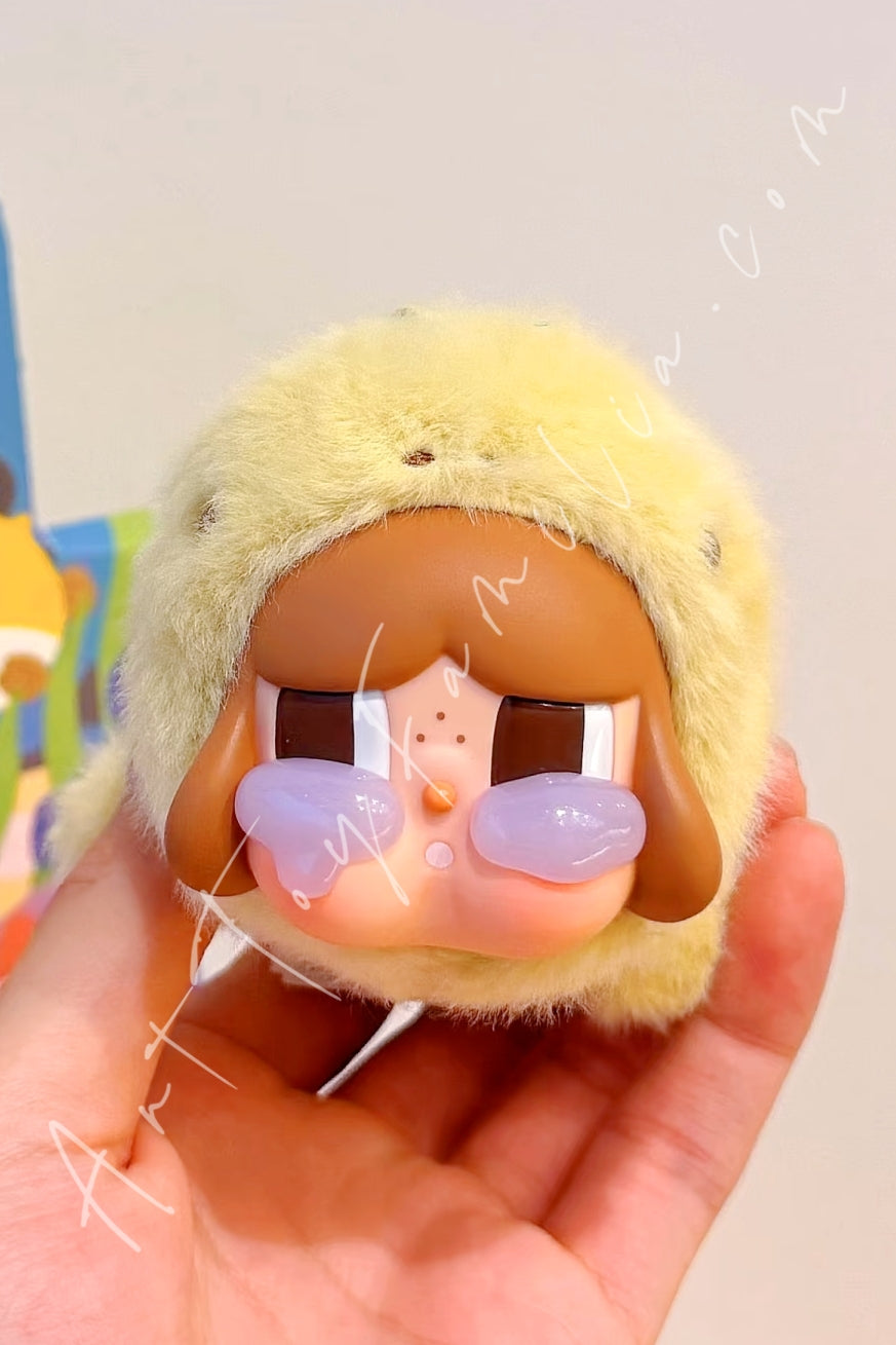 crybaby-cry-me-an-ocean-series-vinyl-plush-pendantPOP Mart Crybaby