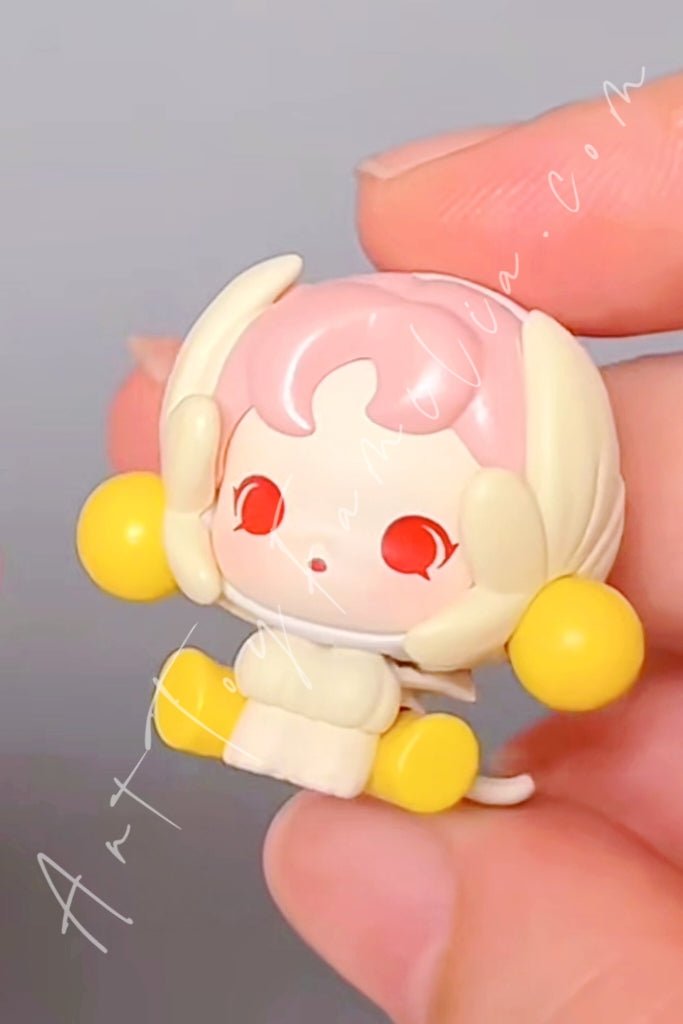 POP MART Pop Bean Skullpanda Petals in Four Acts Series