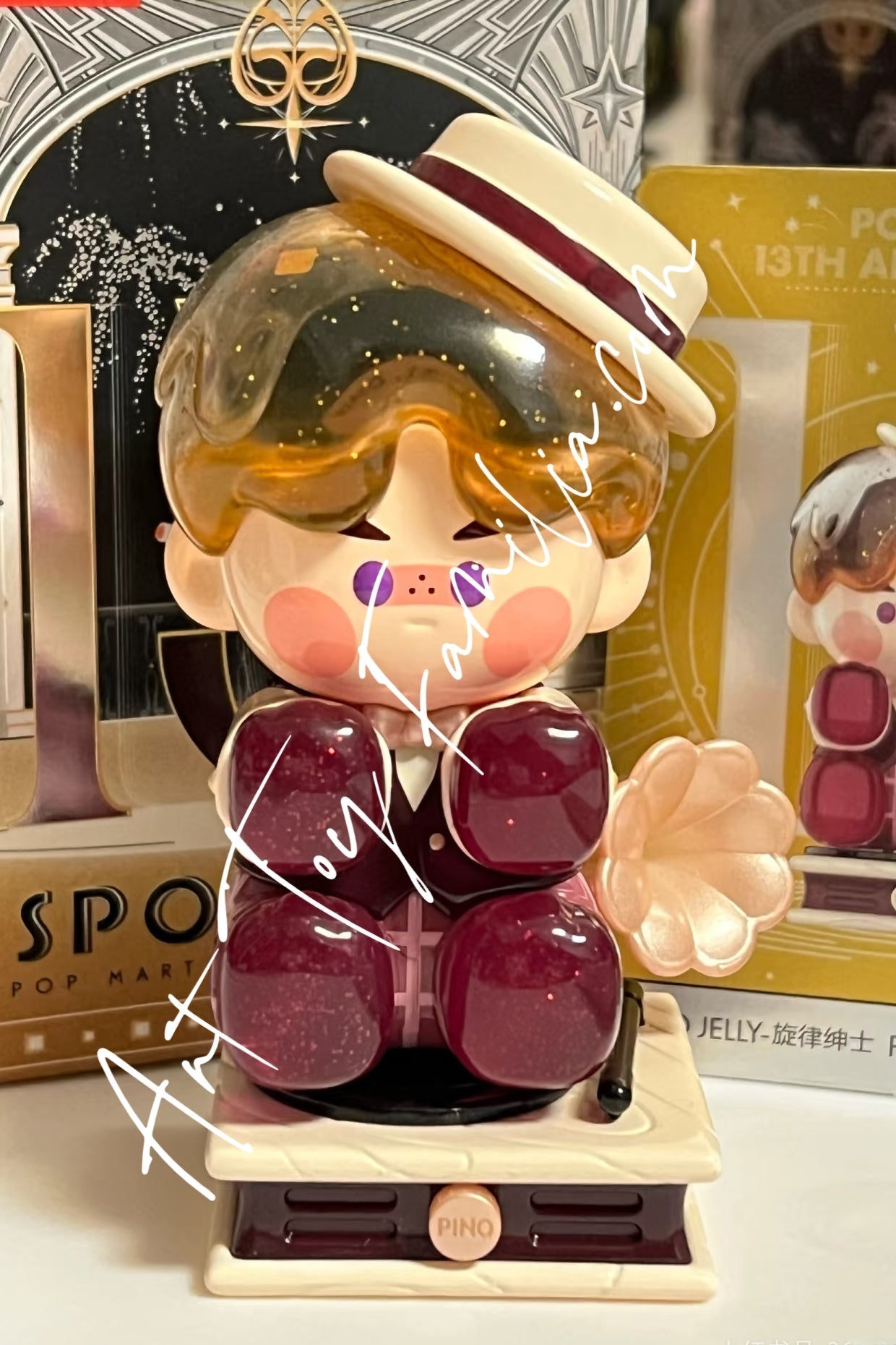 spotlight-pop-mart-13th-anniversary-series-POP MART hirono